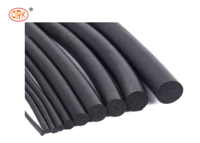 Fabricant Noir EPDM en mousse de silicone en caoutchouc bandes d'éponge O anneau de cordon en caoutchouc