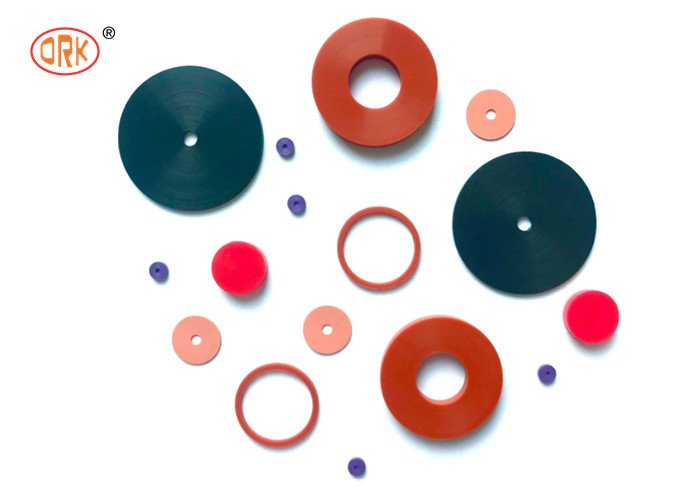 Garniture en caoutchouc de silicone de couleur résistant aux températures élevées pour le scellage au micro-ondes