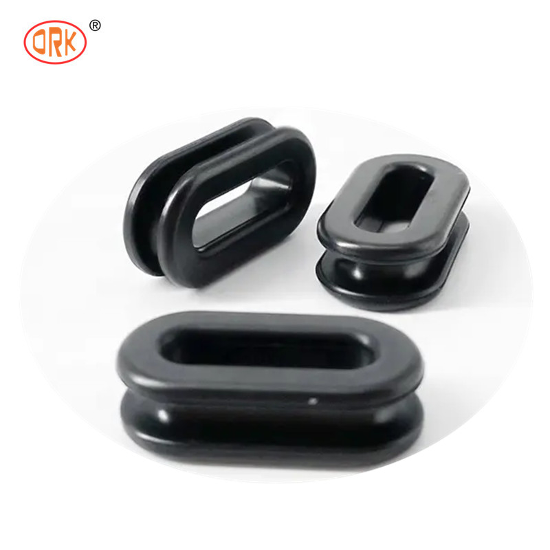 Résistance à la chaleur personnalisée Noir silicone caoutchouc trous grommets prise / câble en caoutchouc grommet anneau pour pièces de rechange automobile
