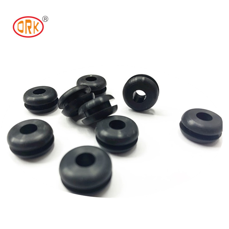 Résistance à la chaleur personnalisée Noir silicone caoutchouc trous grommets prise / câble en caoutchouc grommet anneau pour pièces de rechange automobile