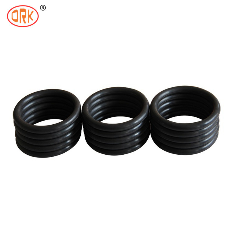 Résistance à l'huile excellente noire NBR 70 O Ring Lubrifiant NBR ring pour pompe à eau mécanique